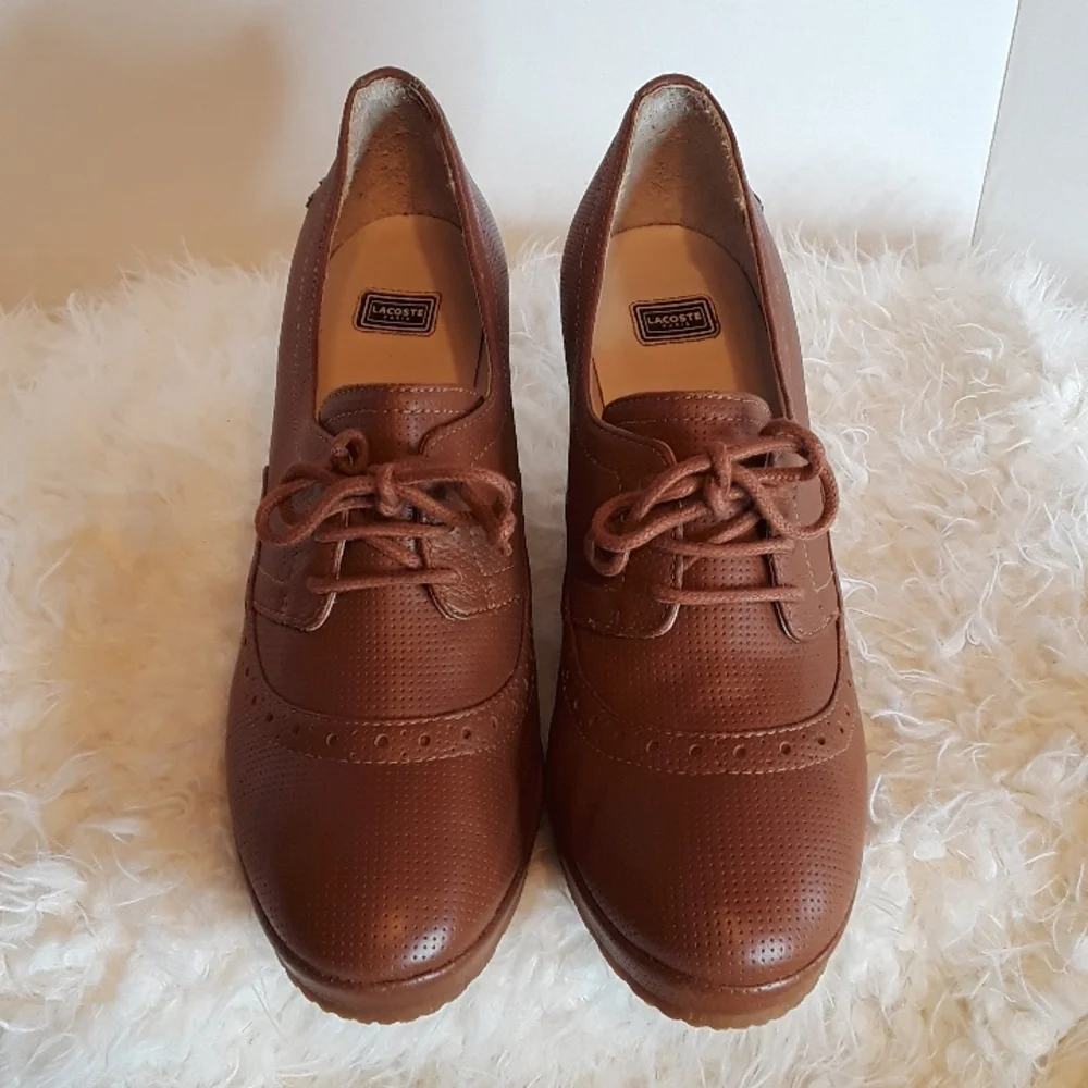 🐊Lacoste Paris Brown Leather Wedge Shoes. Women's Size: 7.5